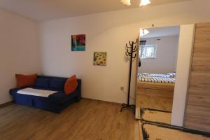 Ein Bett oder Betten in einem Zimmer der Unterkunft Apartment Zinka