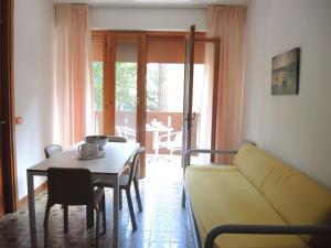 אזור ישיבה ב-Nice flat with terrace in a great spot - Beahost