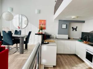 Küche/Küchenzeile in der Unterkunft Apartamento El Remo