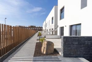 Питомец или питомцы в Esmeralda Cotillo Homes by LIVVO