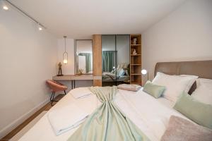 Katil atau katil-katil dalam bilik di N&N Lux Guest house