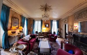 Istumisnurk majutusasutuses Château de Mauvilly