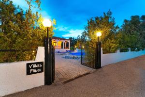 Fotografie z fotogalerie ubytování Villas Mina v destinaci Gennadi