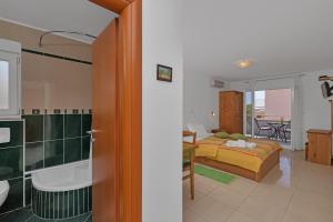 Ein Badezimmer in der Unterkunft Villa Juric