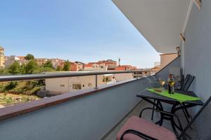 Ein Balkon oder eine Terrasse in der Unterkunft Villa Juric