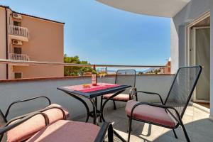 Ein Balkon oder eine Terrasse in der Unterkunft Villa Juric
