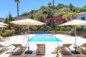Bazén v ubytování La Ideal Mansion by VillaGranCanaria nebo v jeho okolí + 37 fotografií