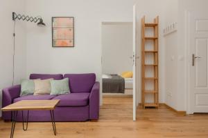 Seating area sa Apartment with Balcony Warsaw's Praga by Renters