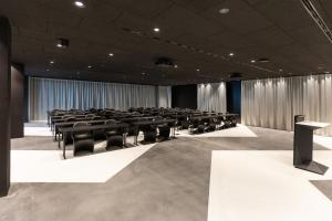 Der Geschäftsbereich oder Konferenzraum in der Unterkunft Zonar Zagreb by Maistra City Vibes