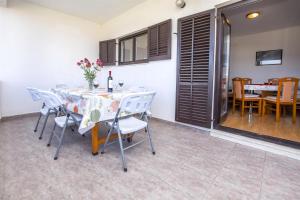 Fotografie z fotogalerie ubytování Apartments Mirta v destinaci Ražanj