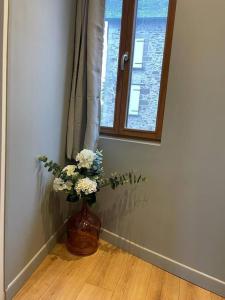 Fotografia z galérie ubytovania Maison de village avec vue 4/5 personnes Lou Rouchou v destinácii Voutezac