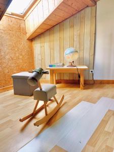 Fotografia z galérie ubytovania Maison chaleureuse à Vaucluse avec jardin spacieux 84 m² v destinácii Vaucluse