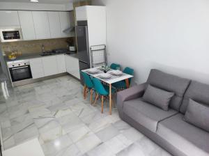 Zdjęcie z galerii obiektu Garu Apartamentos w mieście Fuengirola