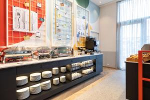 Kuchyň nebo kuchyňský kout v ubytování B&B HOTEL Mechelen