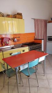 Η κουζίνα ή μικρή κουζίνα στο Casa Retrò