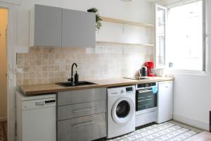 Zdjęcie z galerii obiektu Newly renovated apartment near downtown w mieście Montreuil