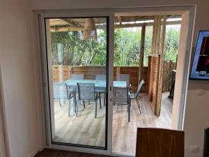 Balkon lub taras w obiekcie T3 avec spa, hyper centre, port