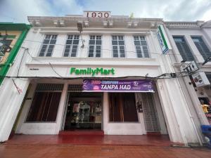 Fotografie z fotogalerie ubytování New! 1min to JonkerStreet TangHouse's Hotel Melaka 鸡场街 v destinaci Melaka