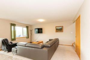 Χώρος καθιστικού στο Waterton Country Villas