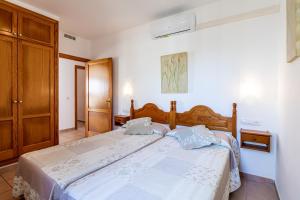 Ένα ή περισσότερα κρεβάτια σε δωμάτιο στο Villa SOL +27 φωτογραφίες