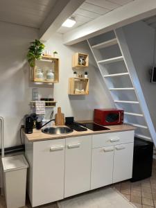 Zdjęcie z galerii obiektu Wooden House w Katanii +11 zdjęć