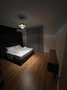 Royal Stay - Image 11
