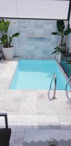 Basen w obiekcie Apartamento MarySol B con Terraza y Piscina privada lub w pobliżu