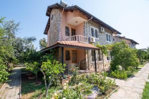 Kép Serene House 400 m to Calis Beach in Fethiye szállásáról Fethiyében a galériában