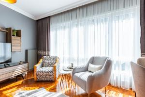 Kép Stylish Apartment in Moda near Popular Attractions with Balcony szállásáról Isztambulban a galériában