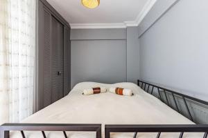 Kép Stylish Apartment in Moda near Popular Attractions with Balcony szállásáról Isztambulban a galériában