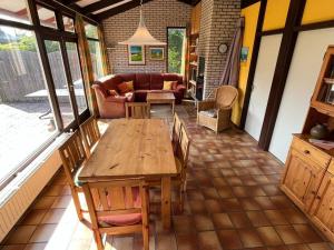 Fotografie z fotogalerie ubytování Knusse bungalow op groen park! v destinaci Ouddorp