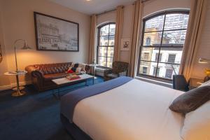 Postel nebo postele na pokoji v ubytování The Frederick Hotel Tribeca + 34 fotografií