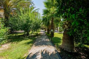 Fotografie z fotogalerie ubytování Peaceful Flat with Shared Pool in Camyuva Kemer v destinaci Antalya