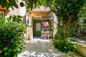 Fotografie z fotogalerie ubytování Peaceful Flat with Shared Pool in Camyuva Kemer v destinaci Antalya