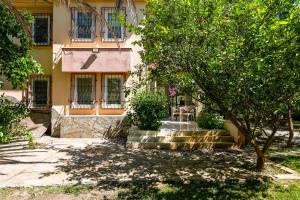 Fotografie z fotogalerie ubytování Peaceful Flat with Shared Pool in Camyuva Kemer v destinaci Antalya