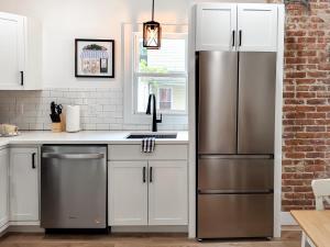 Η κουζίνα ή μικρή κουζίνα στο Stylish studio in Bristol, newly renovated!