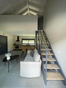 Galeriebild der Unterkunft Myrtia Villas I in Anomeriá