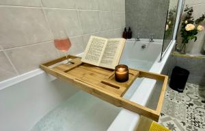 Gallery image of Stylish & Cosy - Flat 6, Osborne Road in Pontypool