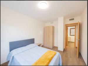 Posteľ alebo postele v izbe v ubytovaní Beach side Apartment -Estepona