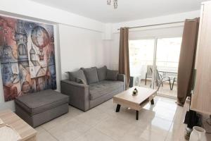 A seating area at Fully equipped flat in Piraeus (Erm_C7)