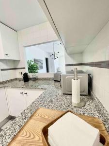 Kuchyňa alebo kuchynka v ubytovaní Apartamento primera línea Altea