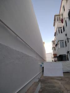 a view of the side of a building at Disfruta de un barrio tranquilo in Alcalá de Guadaira