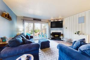 Khu vực ghế ngồi tại White Mountains Waterville Retreat