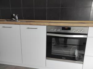 Galeriebild der Unterkunft Appartement Illertal, nähe A7 , Legoland Gutschein Tageskarte , 2 Schlafzimmer in Vöhringen