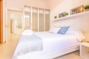 Posteľ alebo postele v izbe v ubytovaní Apartamento Anais Centro Sevilla