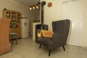 Kuchyňa alebo kuchynka v ubytovaní Diófa Apartman Balatonederics