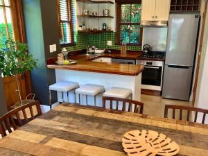 صورة لـ The Guardian Hermanus Luxury Self-Catering Hemel en Aarde Valley في هيرمانوس