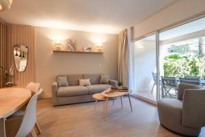 Posedenie v ubytovaní Ombre des pins à Saint Tropez XIX