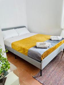 A bed or beds in a room at Apartment Plaza Colmenillas