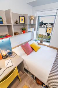Postel nebo postele na pokoji v ubytování Heyday Student Accommodation + 27 fotografií